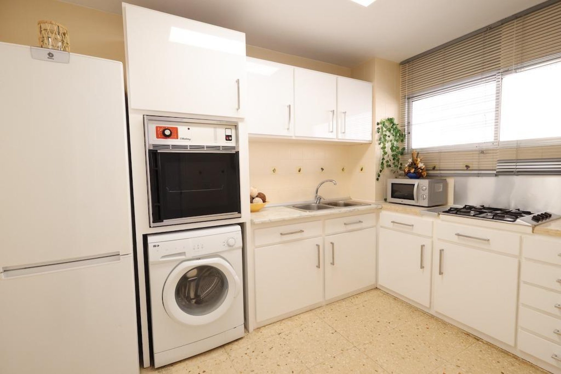 Resale - Apartment / flat - Alicante - Barrio Obrero