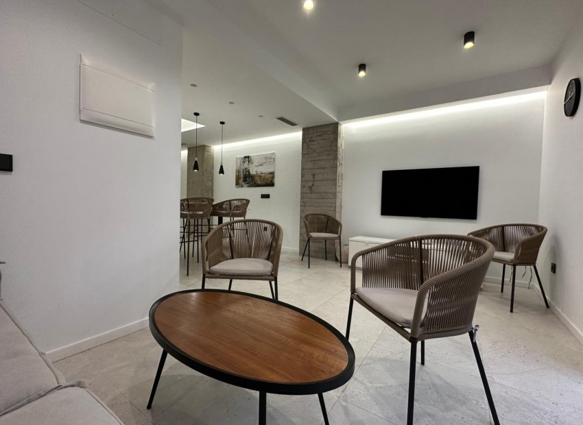 Resale - Apartment / flat - Alicante - Center