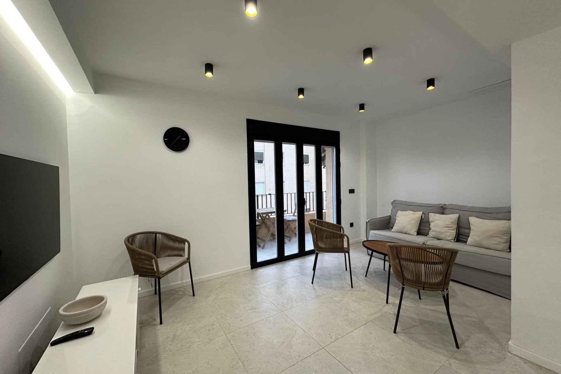 Resale - Apartment / flat - Alicante - Center