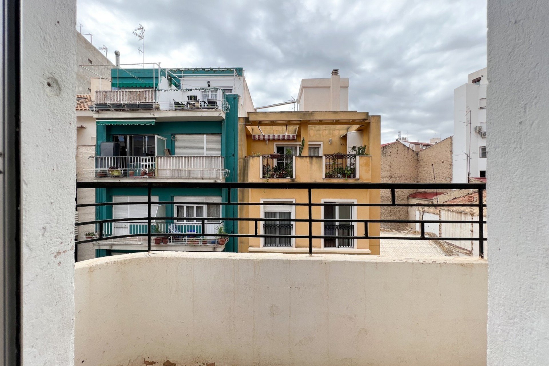 Resale - Apartment / flat - Alicante - Center