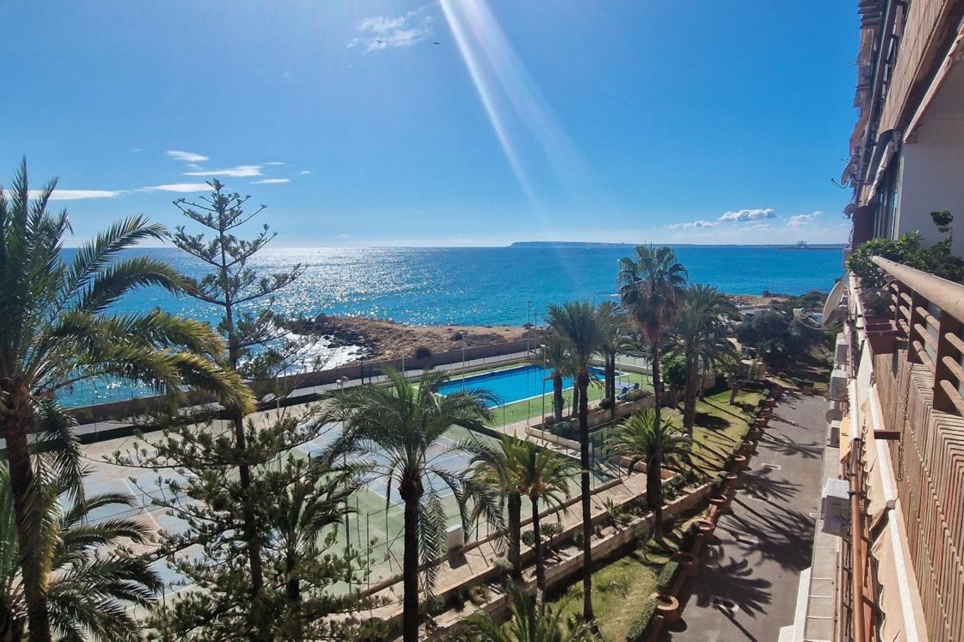 Resale - Apartment / flat - Alicante - Playa de la Albufereta