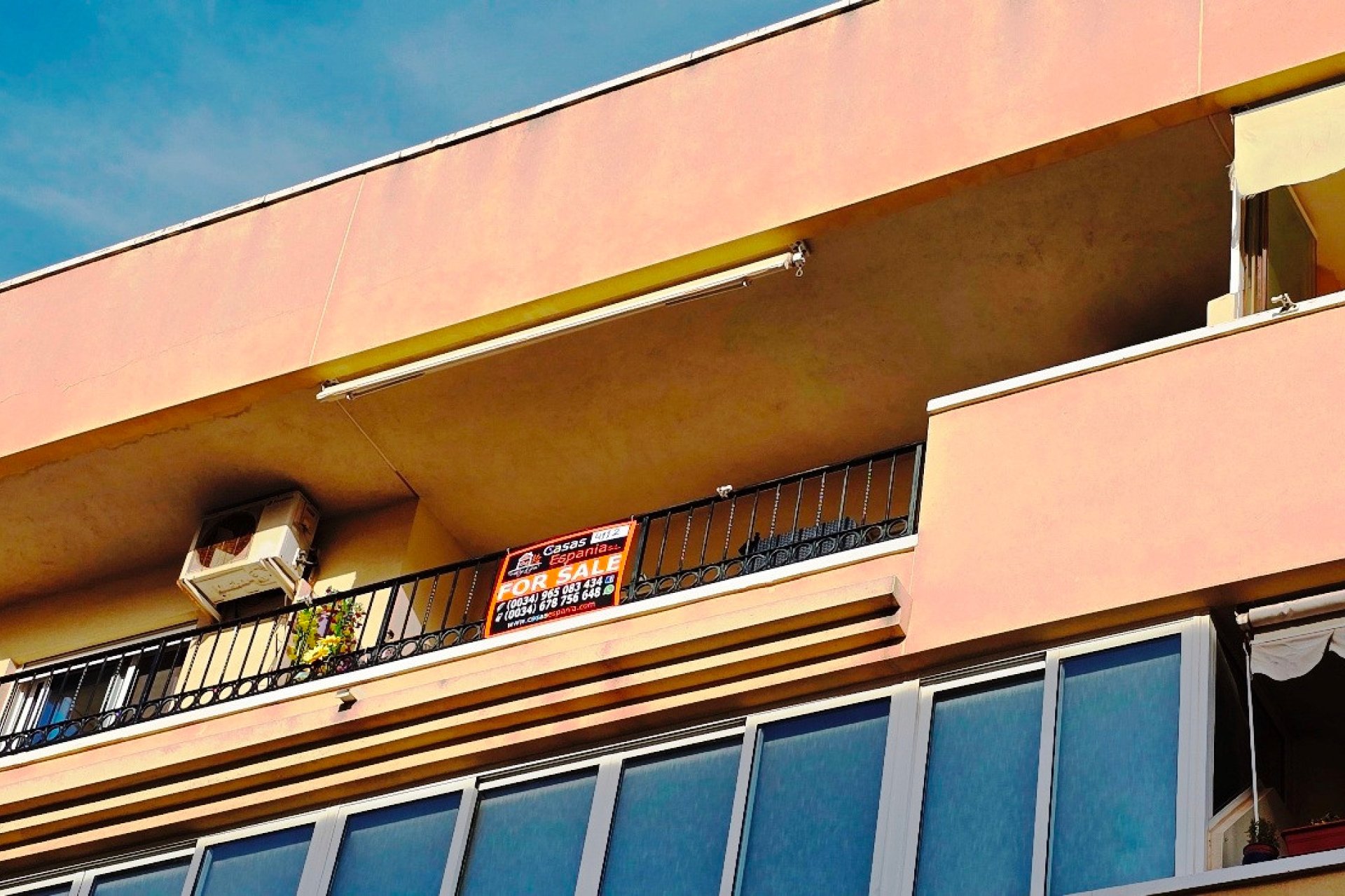 Resale - Apartment / Flat * - Almoradi