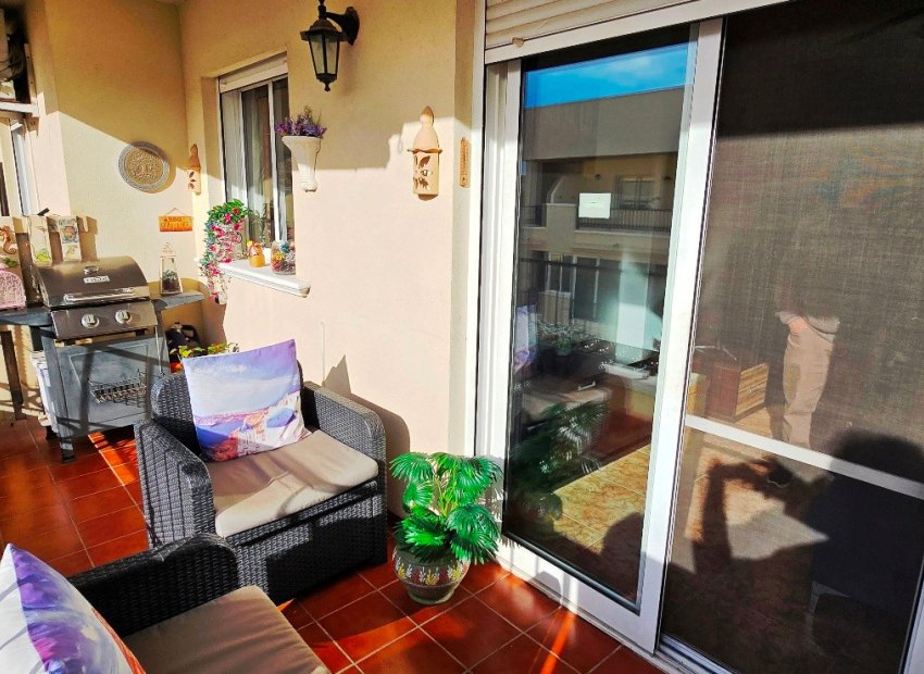 Resale - Apartment / Flat * - Almoradi