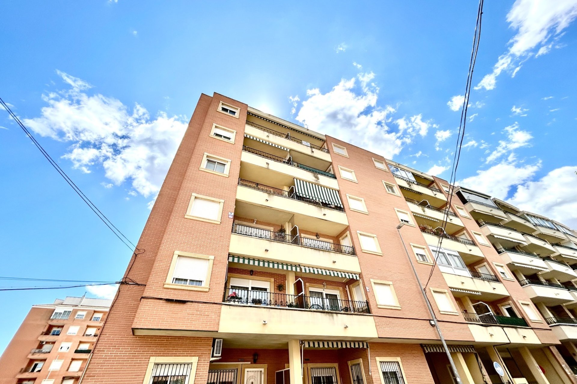 Resale - Apartment / Flat * - Almoradí *