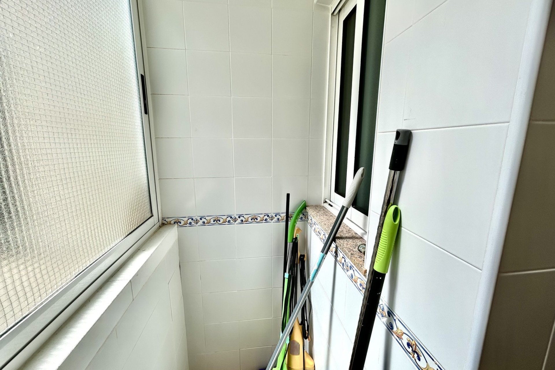 Resale - Apartment / Flat * - Almoradí *