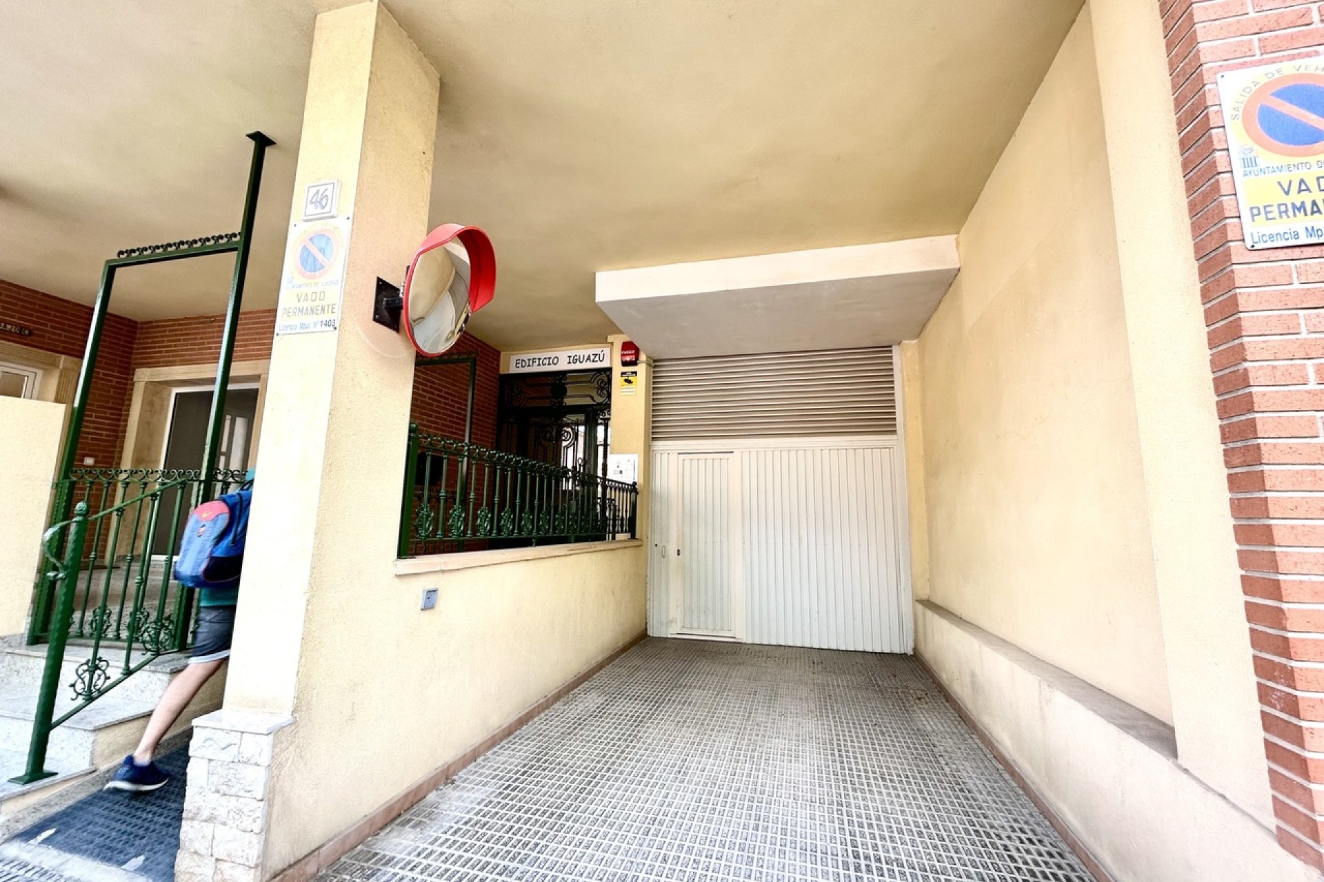 Resale - Apartment / Flat * - Almoradí *