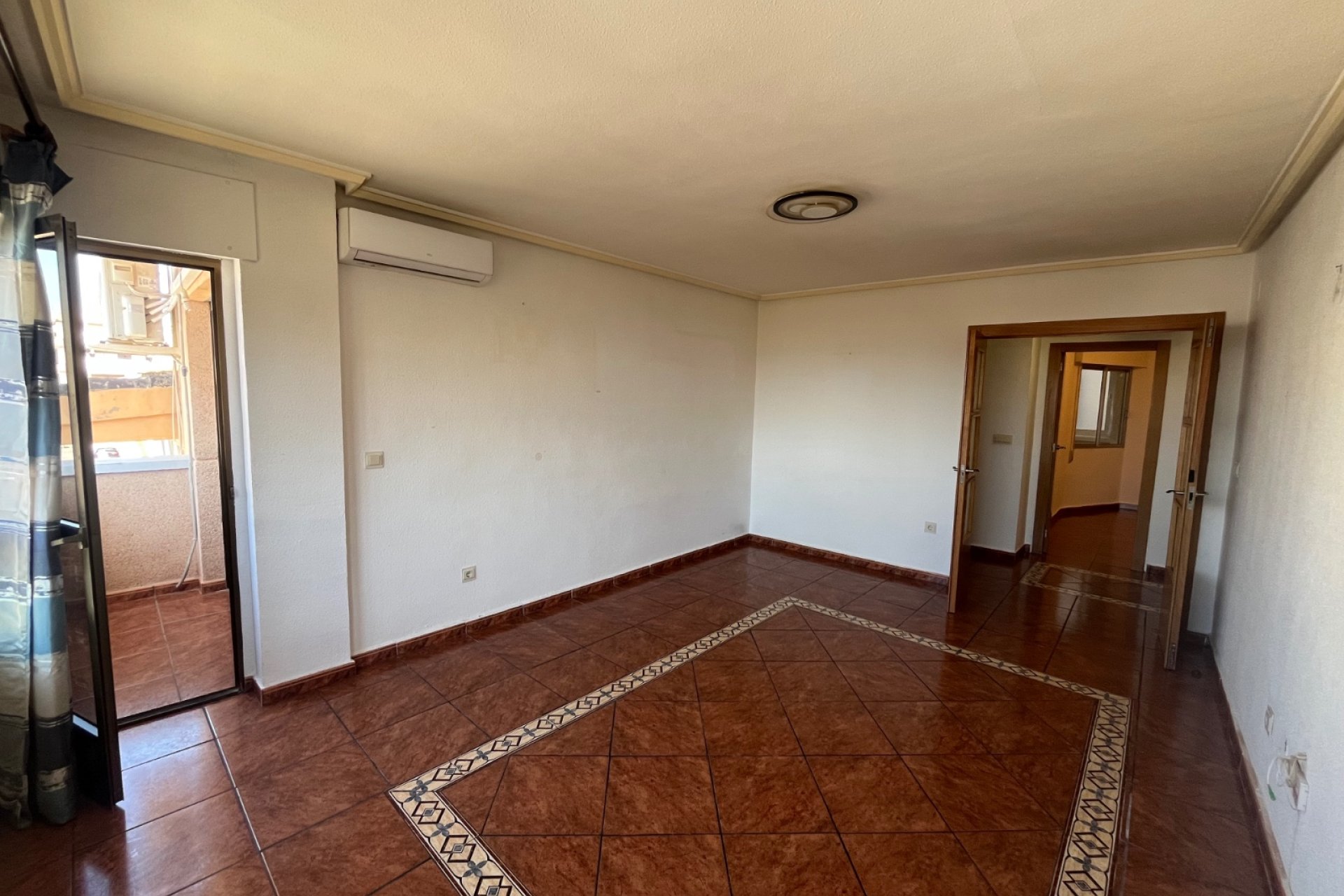 Resale - Apartment / Flat * - Benijofar * - Costa Blanca South