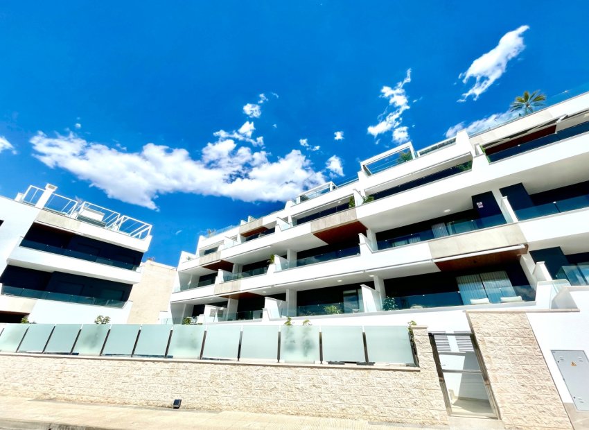 Resale - Apartment / Flat * - Benijofar *