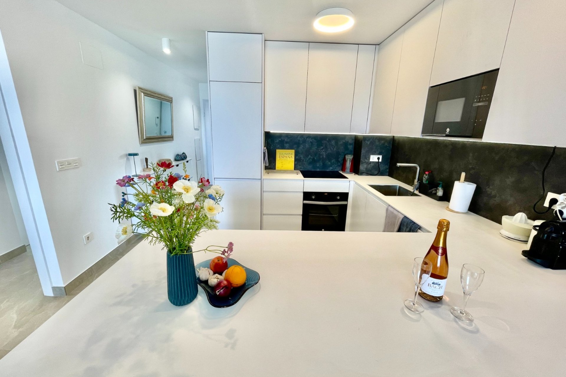 Resale - Apartment / Flat * - Benijofar *