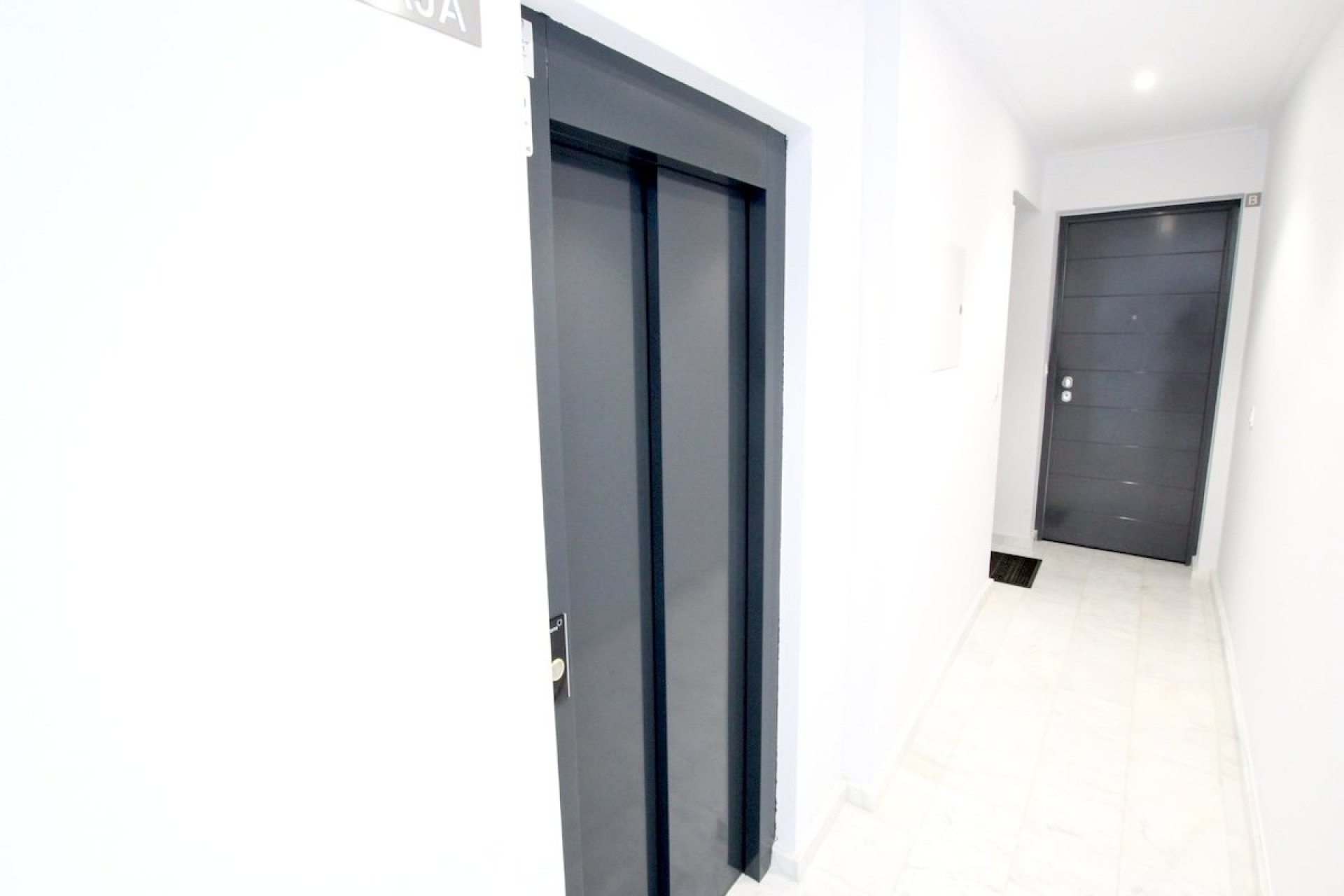 Resale - Apartment / Flat * - Benijofar *