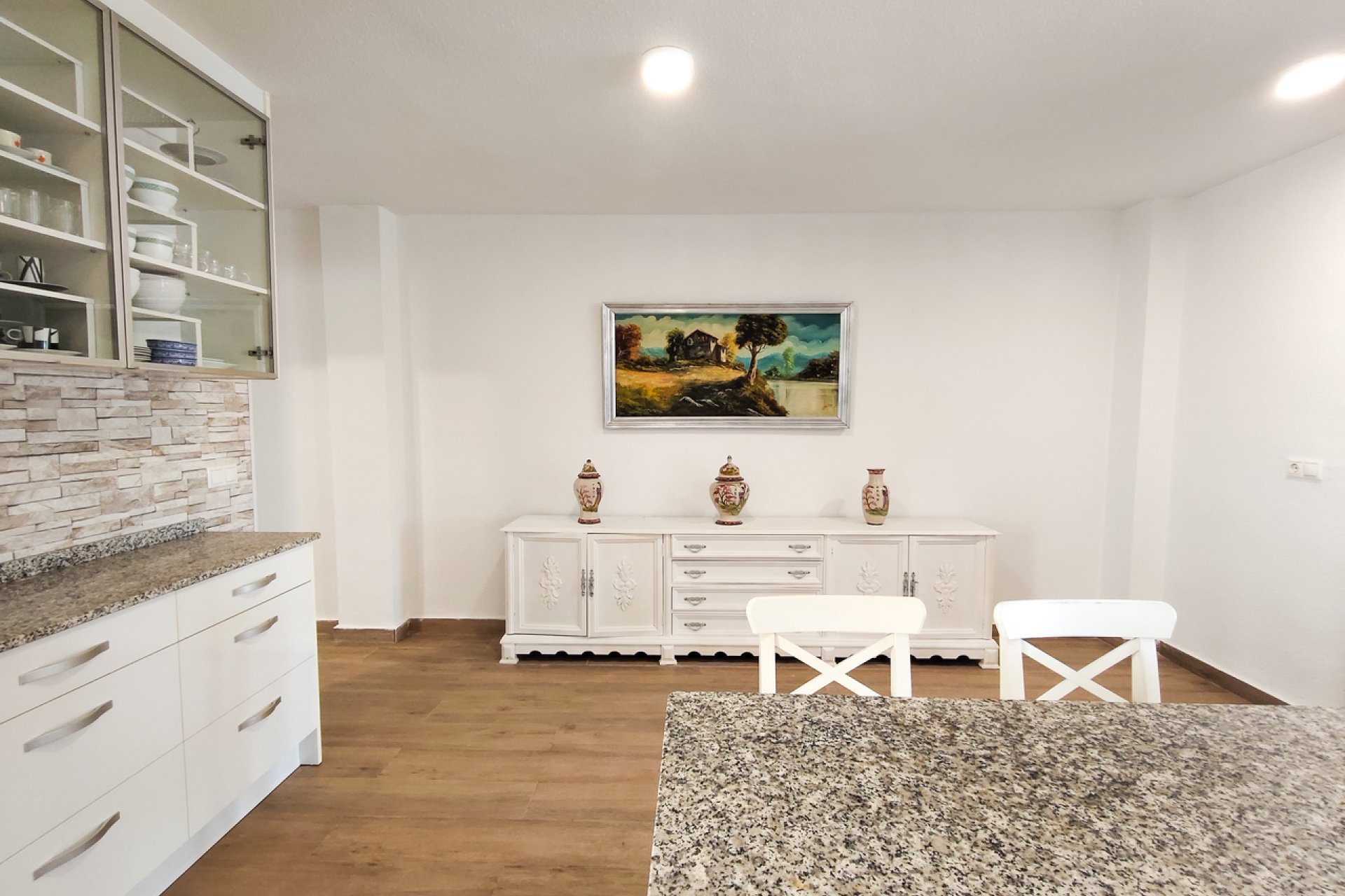 Resale - Apartment / Flat * - Benijofar *