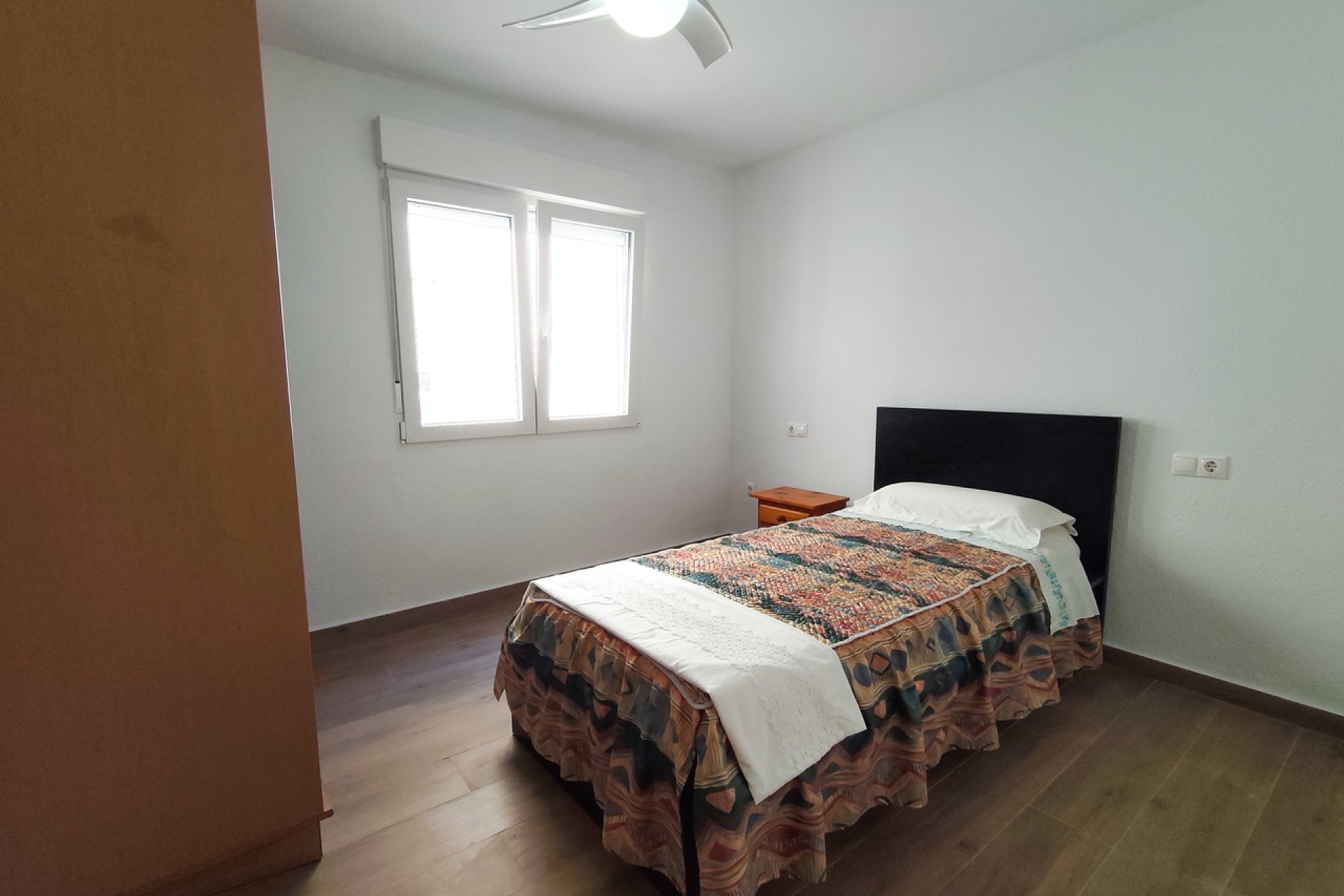Resale - Apartment / Flat * - Benijofar *