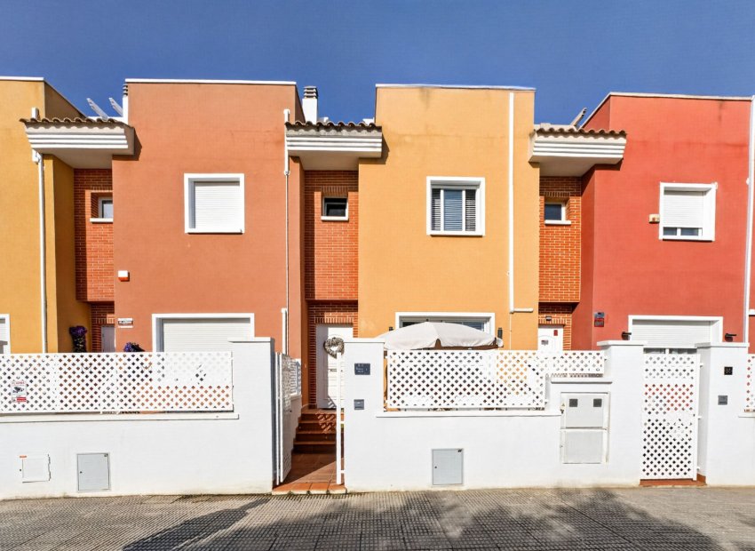 Resale - Apartment / Flat * - Bigastro *