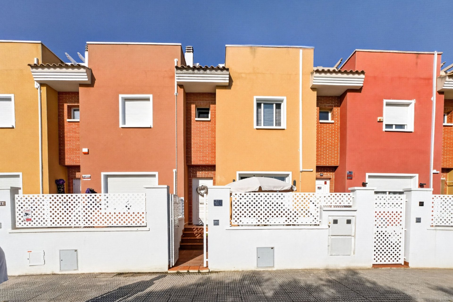 Resale - Apartment / Flat * - Bigastro *