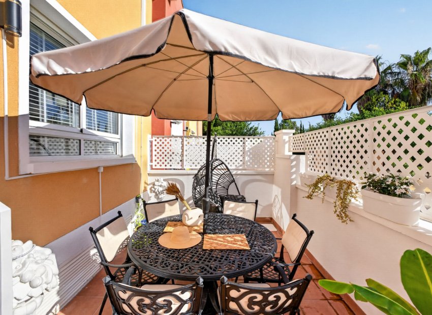 Resale - Apartment / Flat * - Bigastro *