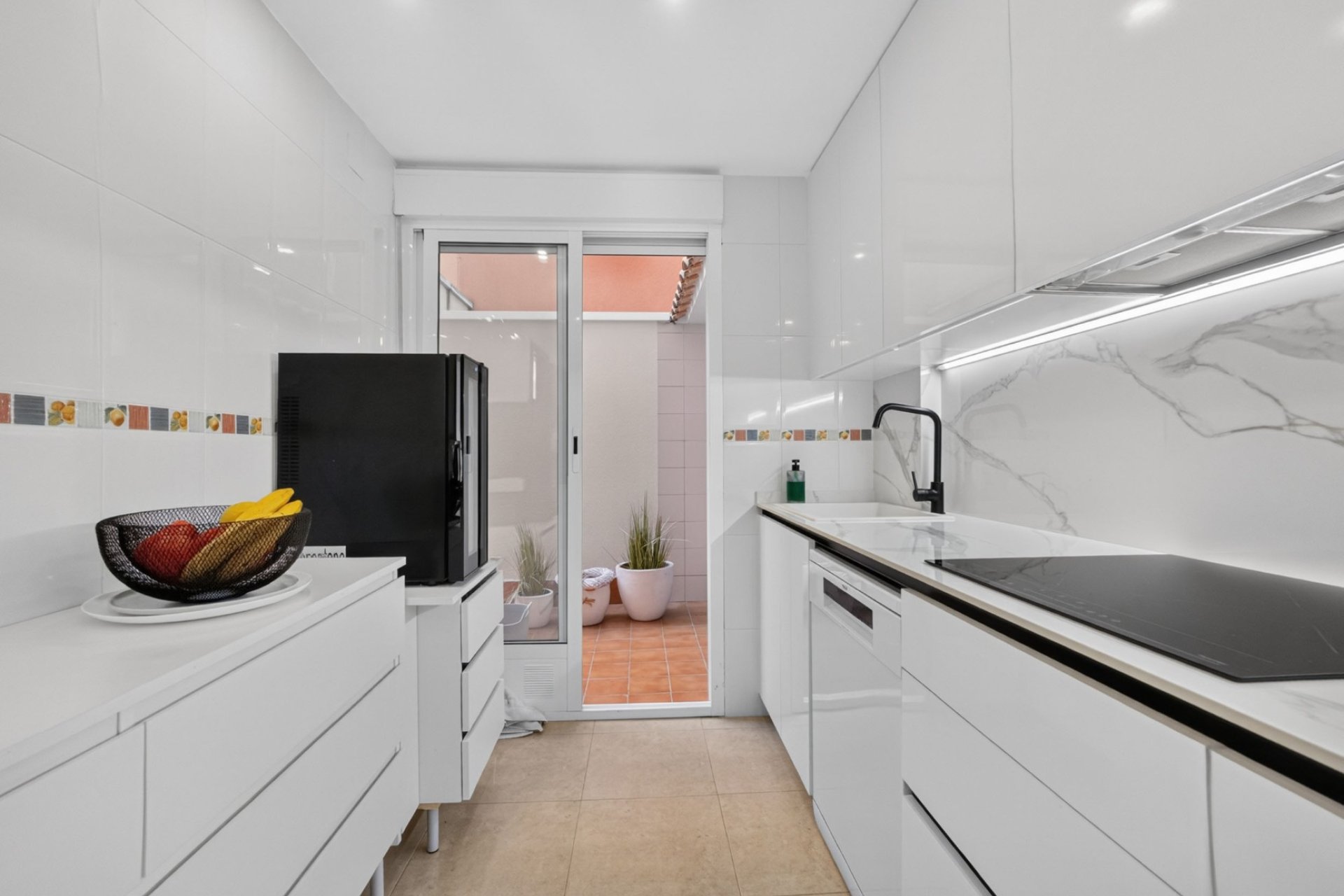 Resale - Apartment / Flat * - Bigastro *