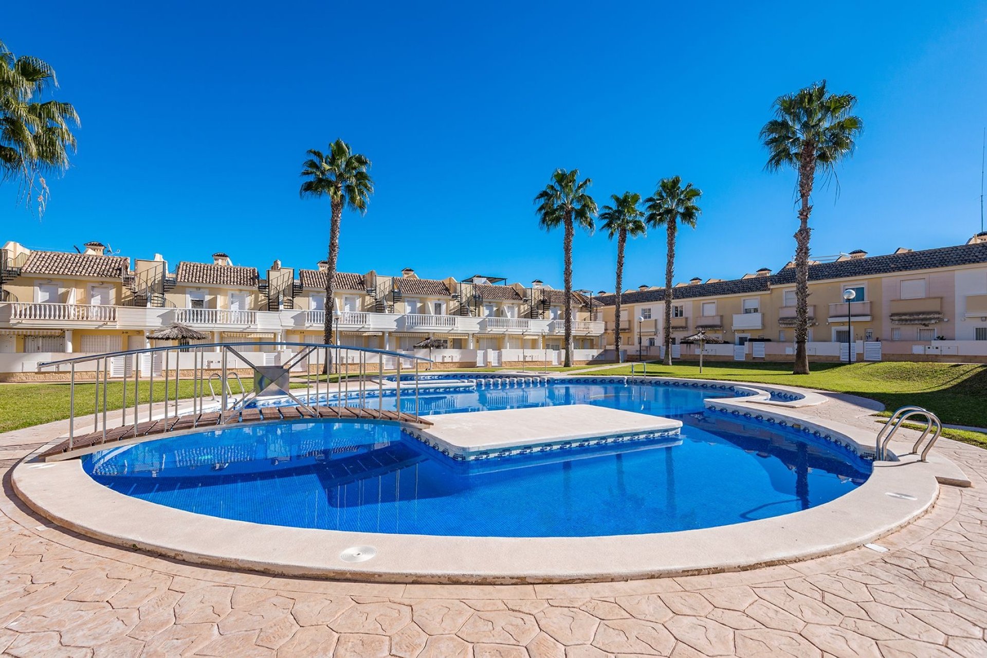 Resale - Apartment / Flat * - Cabo Roig - Lomas de Cabo Roig *