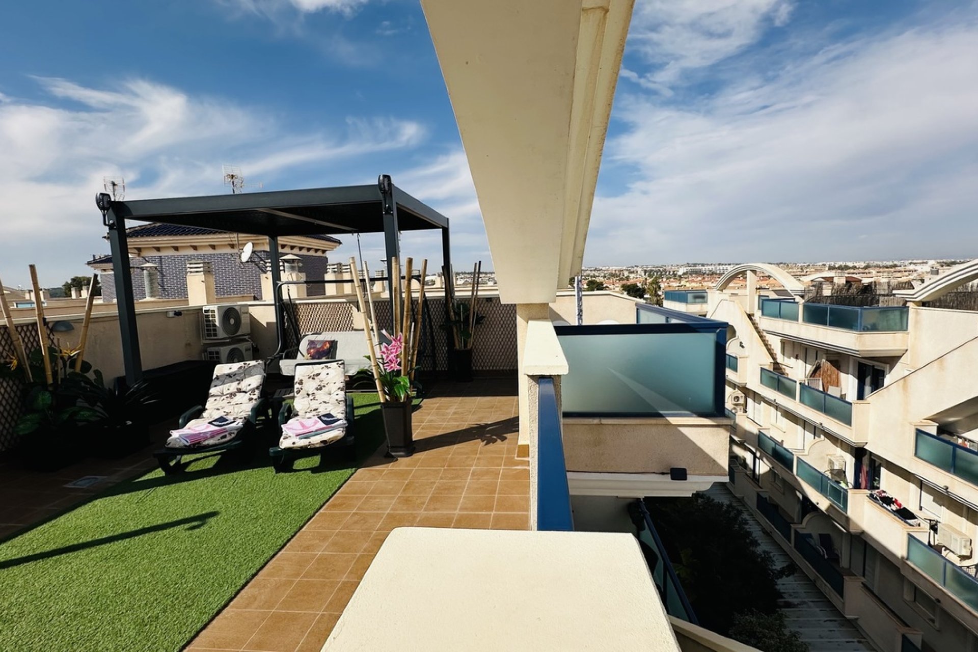 Resale - Apartment / flat - Cabo Roig