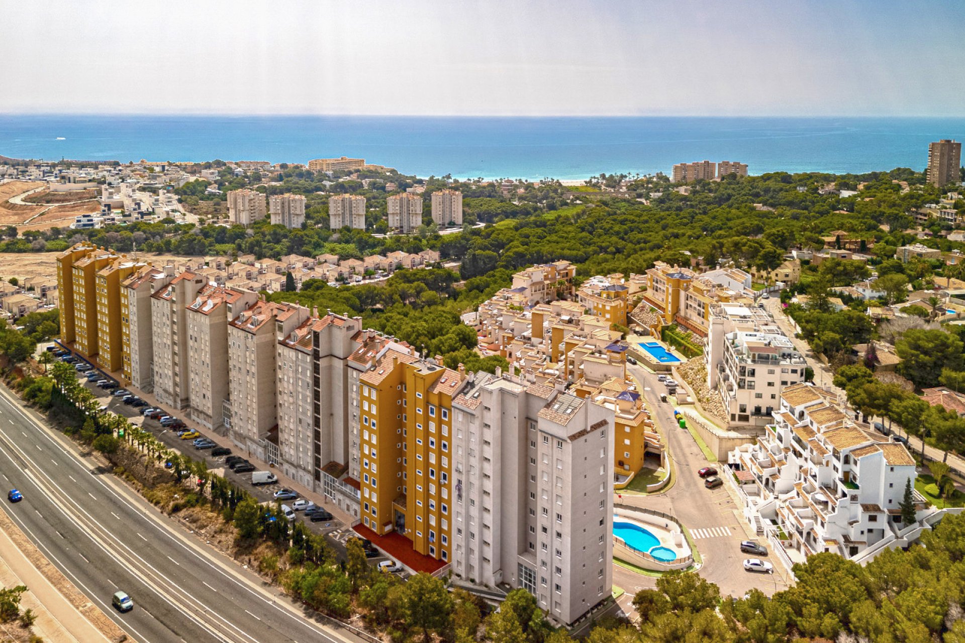 Resale - Apartment / Flat * - Campoamor * - Dehesa de Campoamor