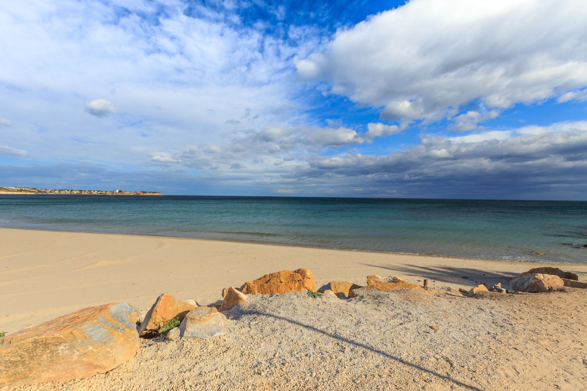 Resale - Apartment / Flat * - Campoamor * - Dehesa de Campoamor