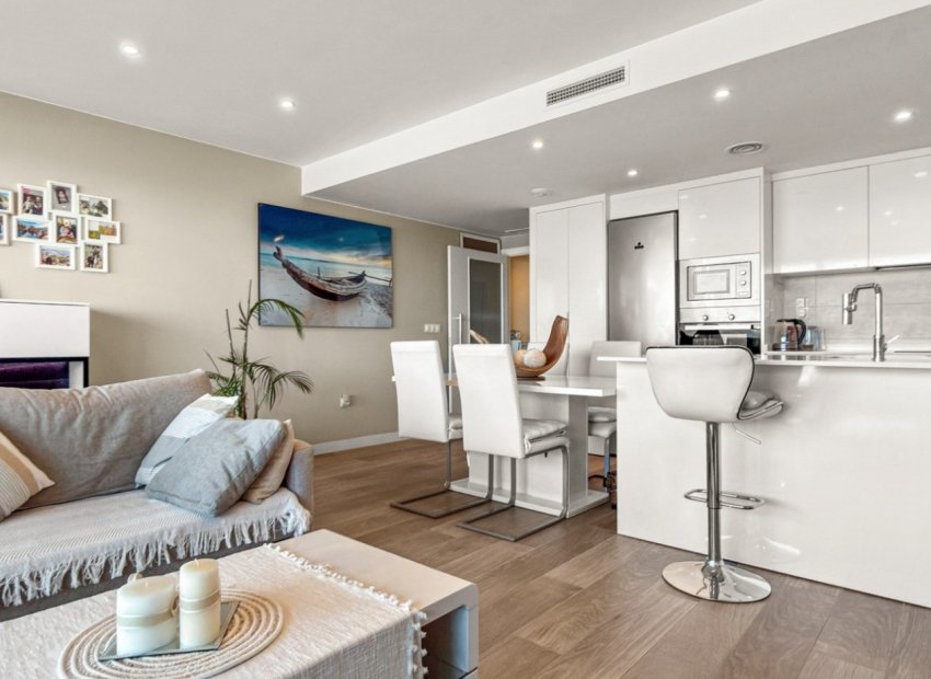 Resale - Apartment / Flat * - Cartagena * - Playa Honda *