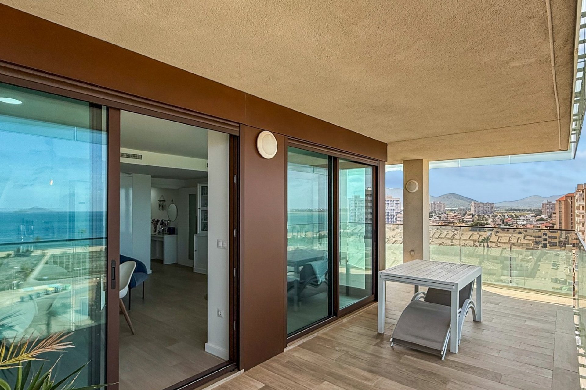 Resale - Apartment / Flat * - Cartagena * - Playa Honda *