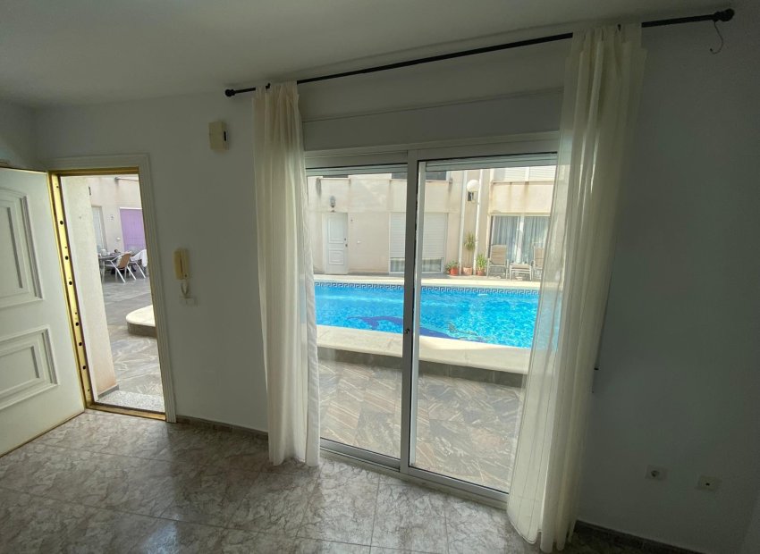 Resale - Apartment / flat - Catral