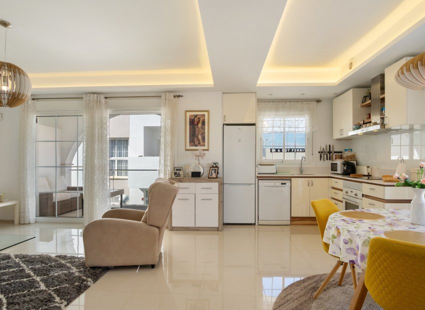 Resale - Apartment / Flat * - Ciudad Quesada - Doña Pepa *