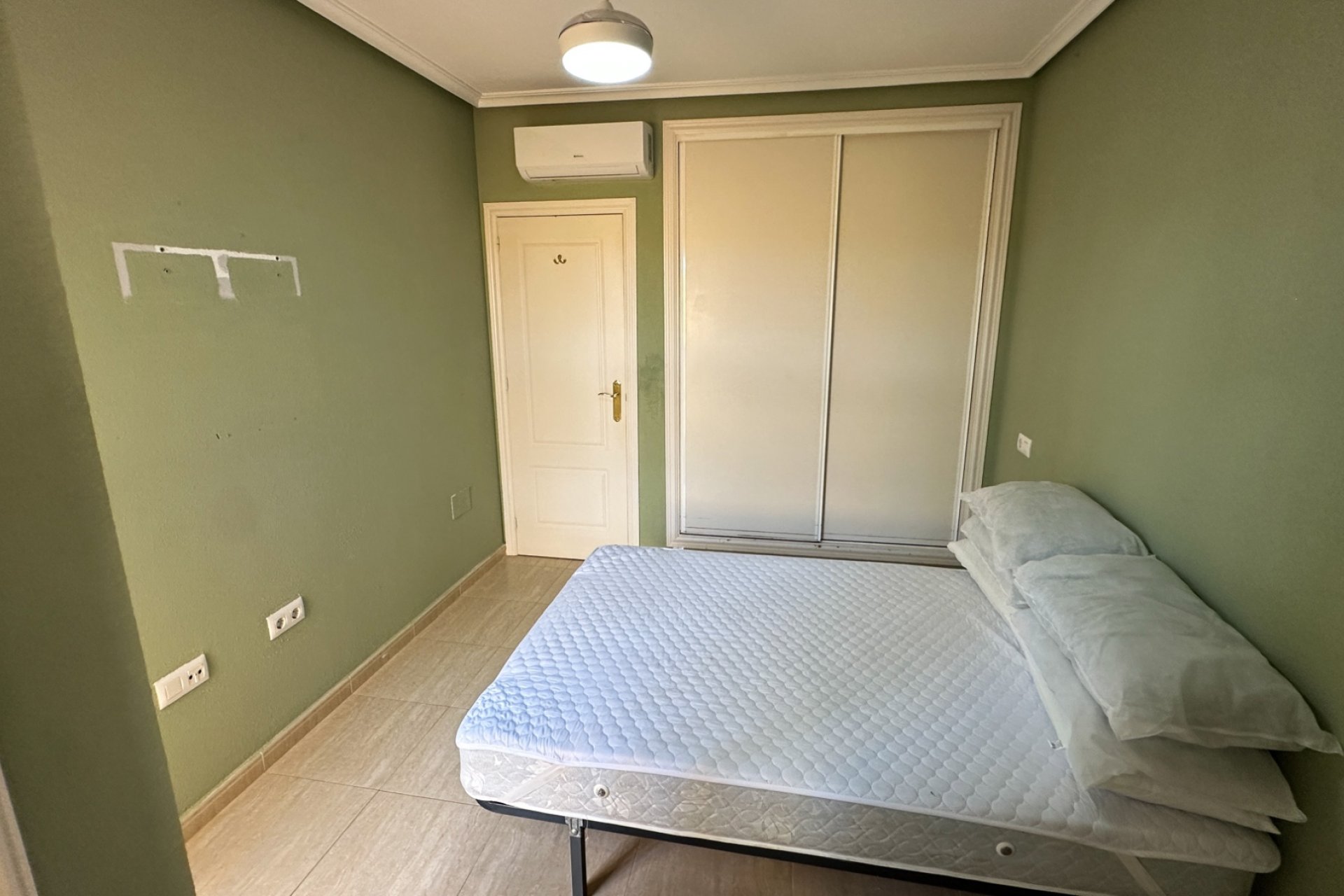 Resale - Apartment / Flat * - Daya Nueva * - Costa Blanca Sur
