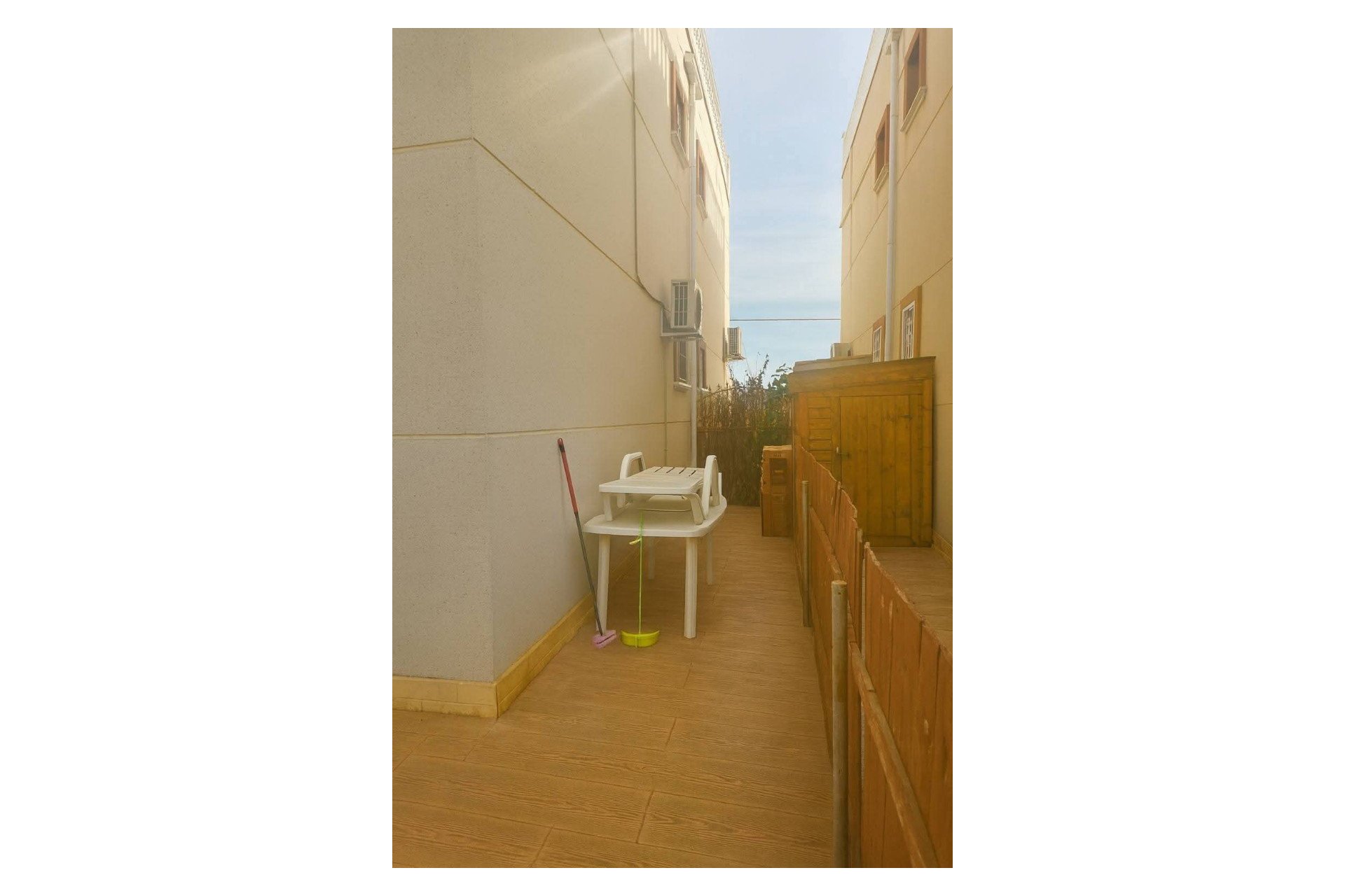 Resale - Apartment / Flat * - Daya Vieja - Costa Blanca