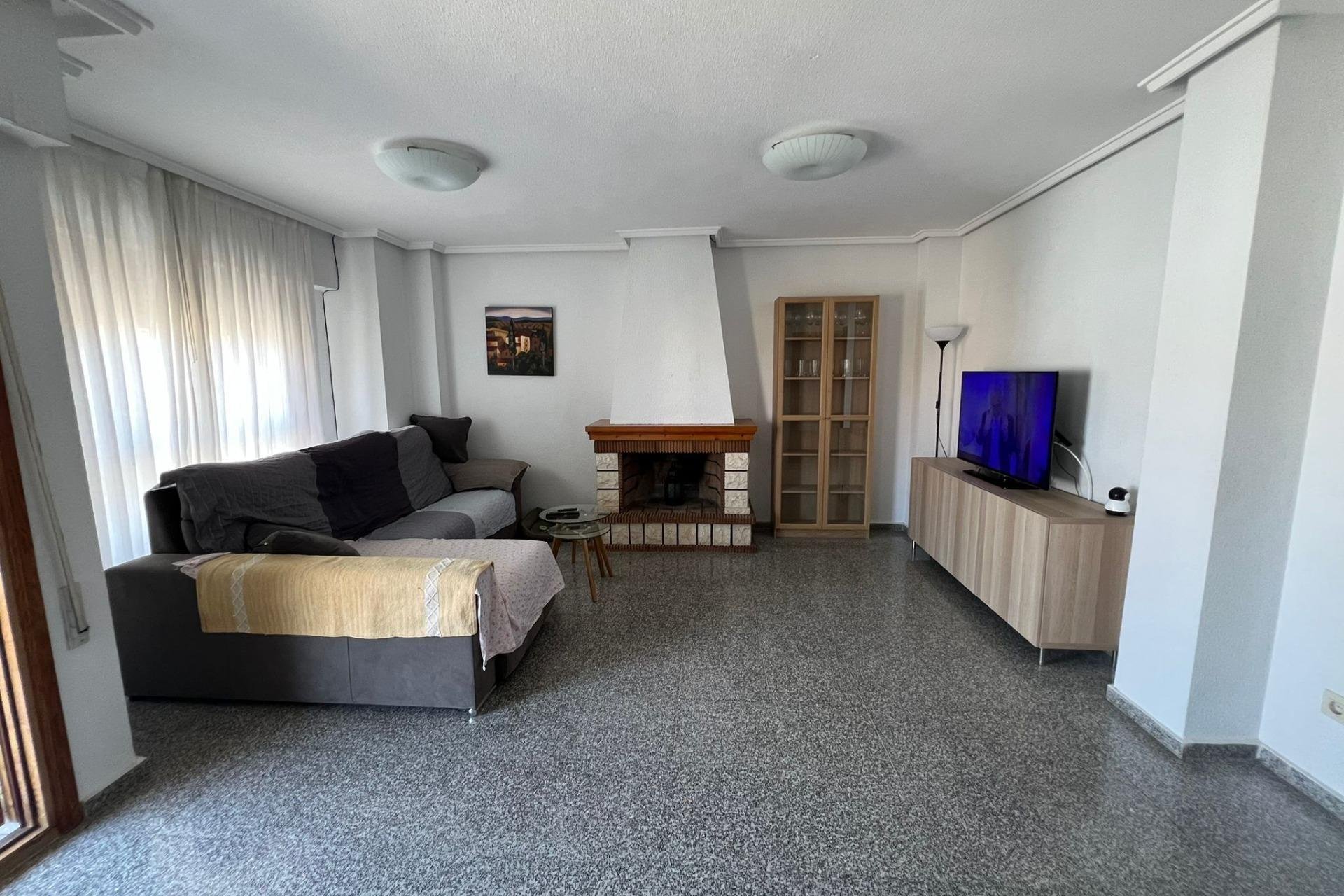 Resale - Apartment / flat - Dolores - Center