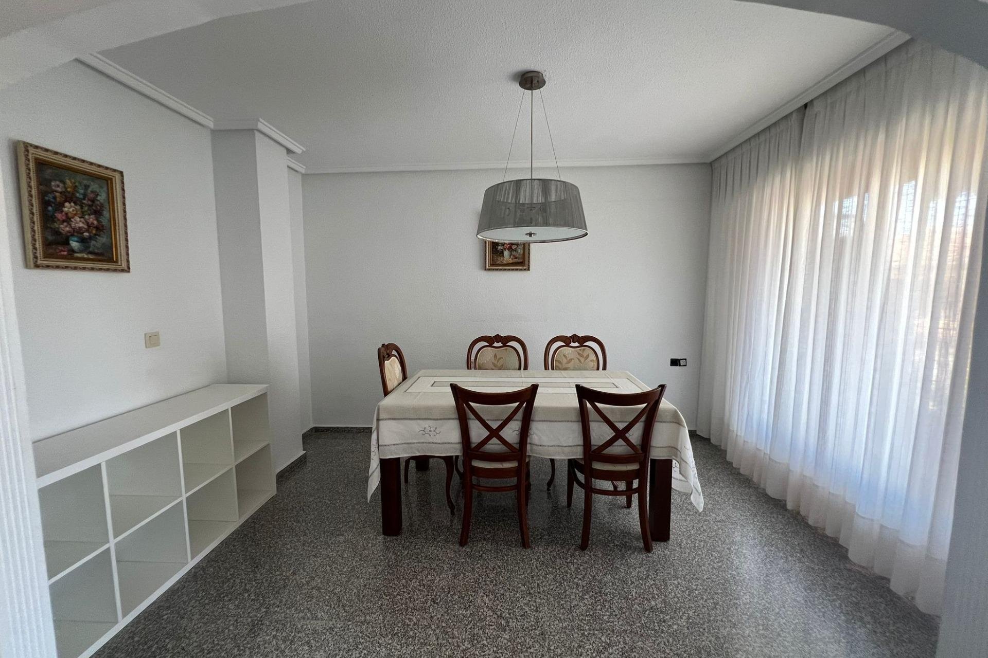 Resale - Apartment / flat - Dolores - Center