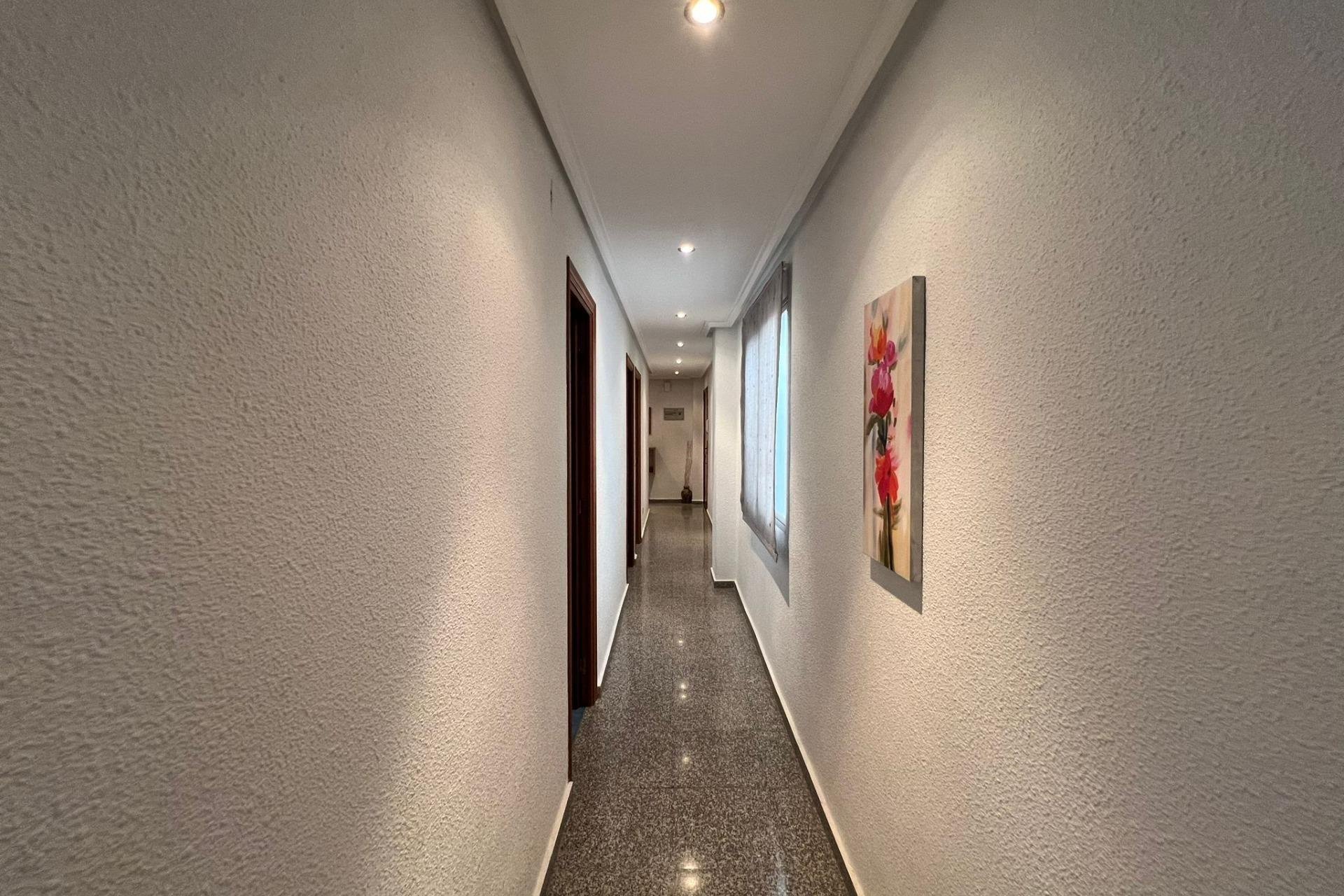 Resale - Apartment / flat - Dolores - Center