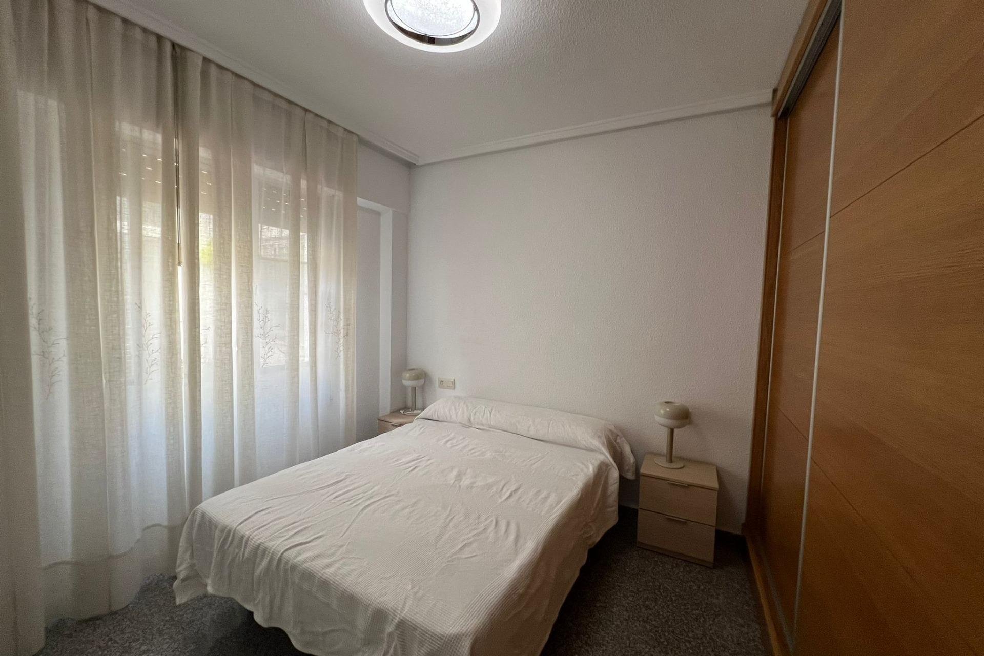 Resale - Apartment / flat - Dolores - Center