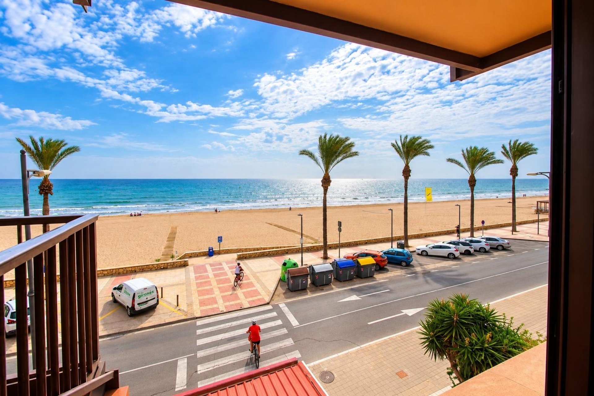 Resale - Apartment / Flat * - El Campello * - Playa Muchavista