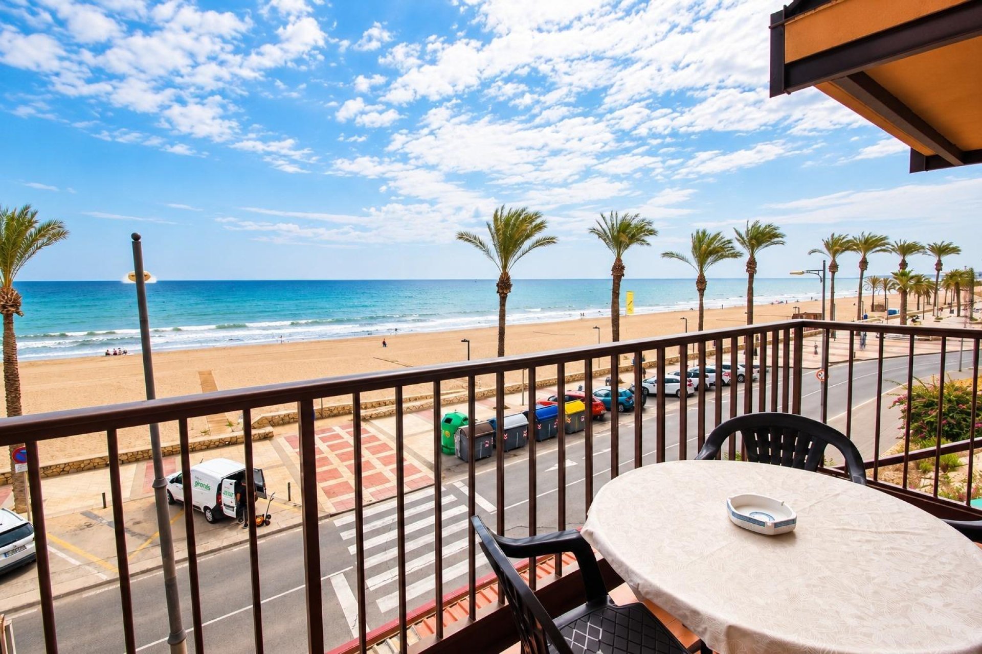 Resale - Apartment / Flat * - El Campello * - Playa Muchavista