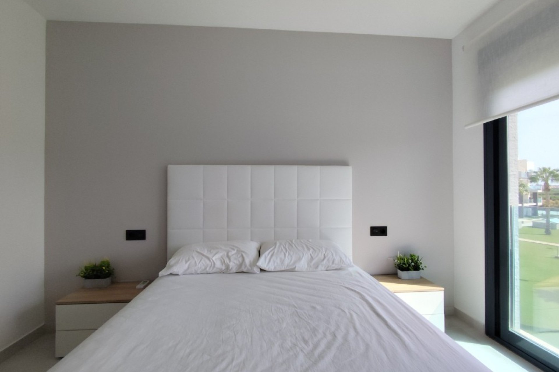 Resale - Apartment / Flat * - El Raso *