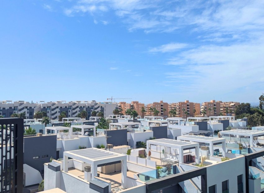 Resale - Apartment / Flat * - El Raso *