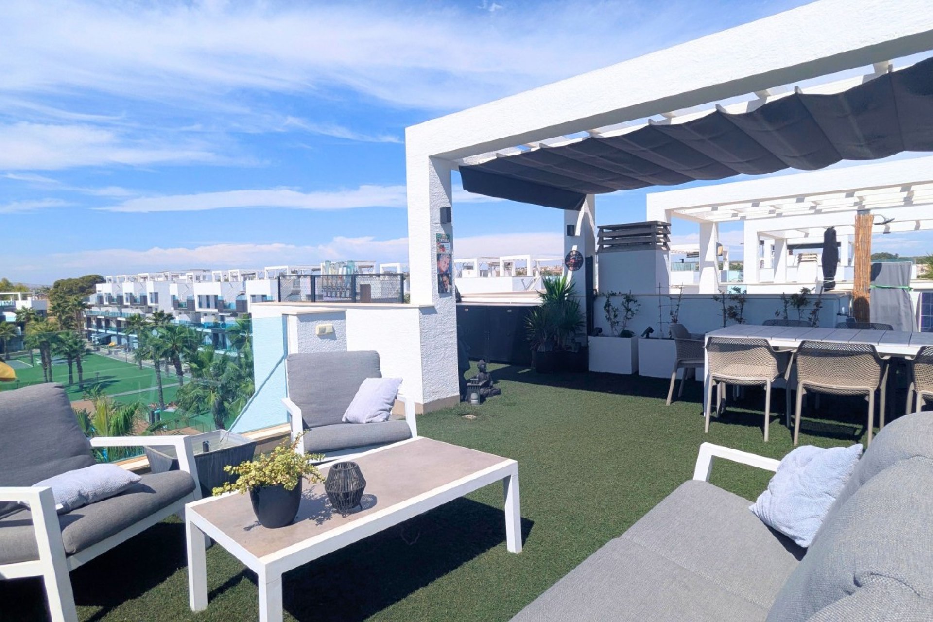 Resale - Apartment / Flat * - El Raso *