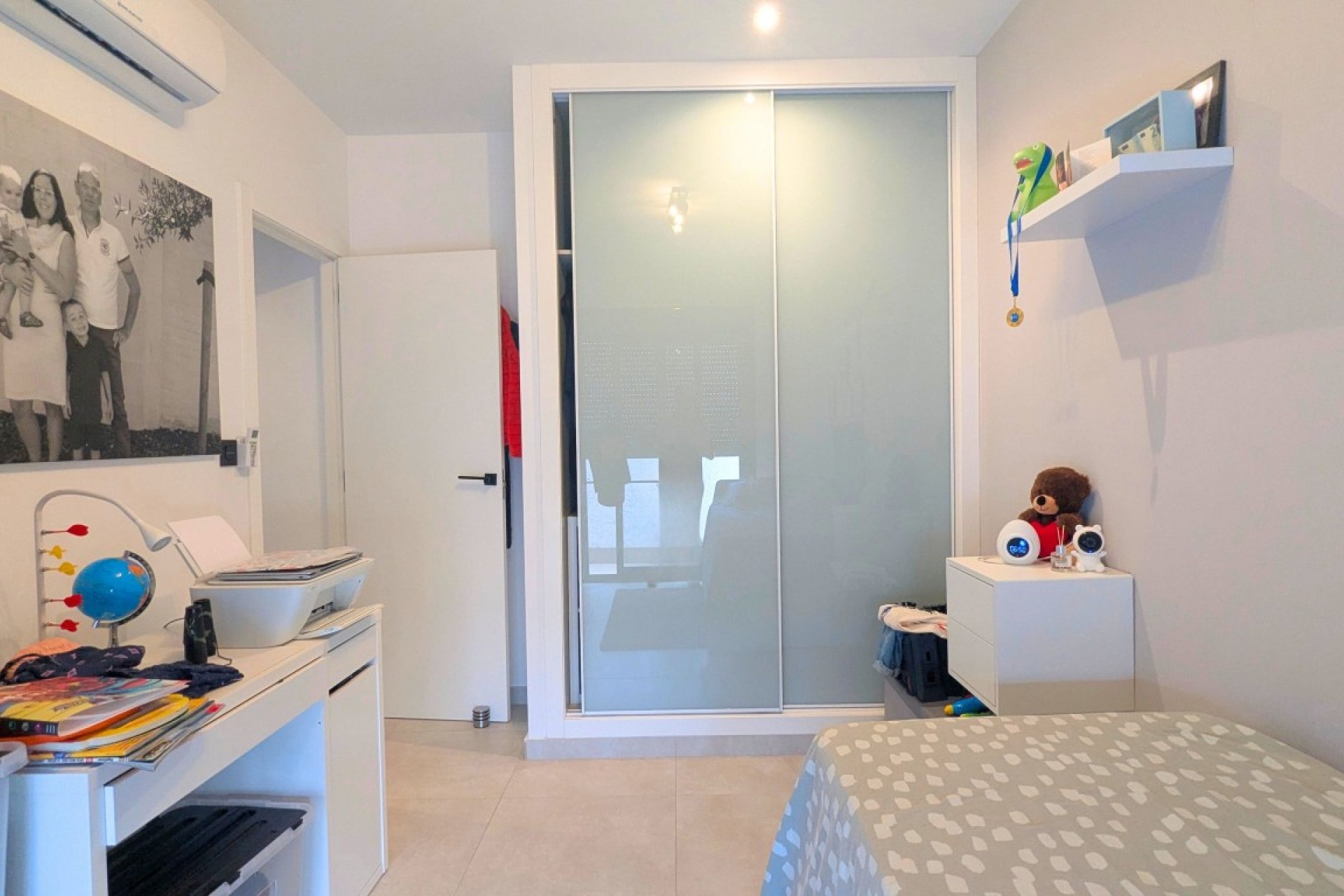 Resale - Apartment / Flat * - El Raso *