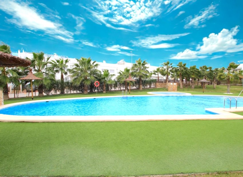 Resale - Apartment / Flat * - Entre Naranjos - Vistabella Golf