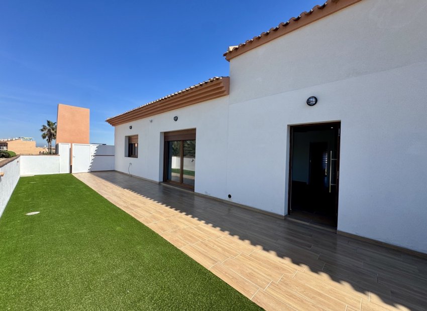 Resale - Apartment / Flat * - Estrella Mar