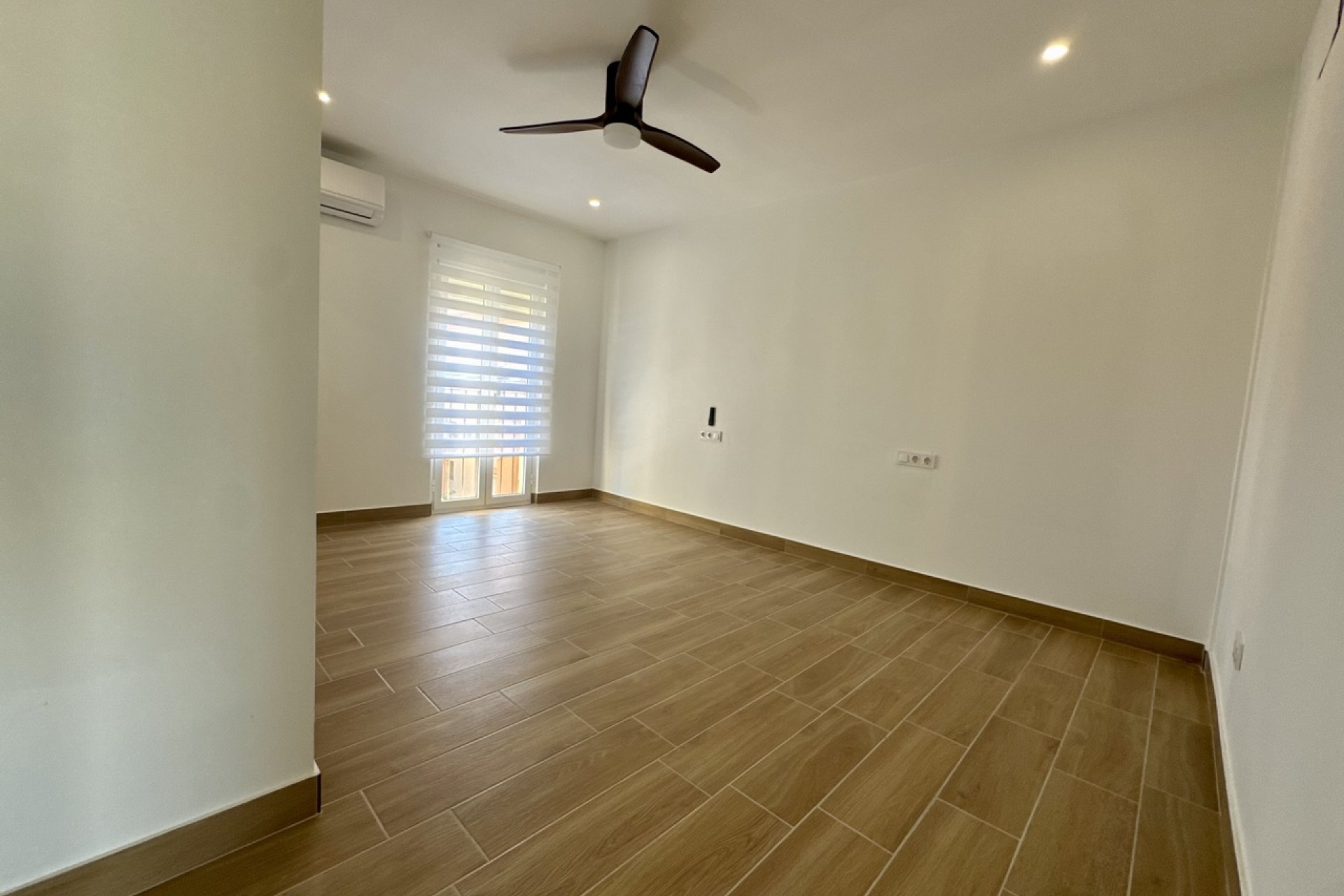 Resale - Apartment / Flat * - Estrella Mar
