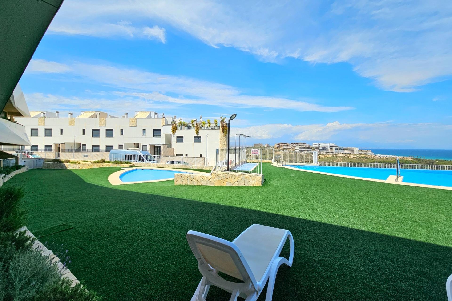 Resale - Apartment / Flat * - Gran Alacant * - Monte y Mar