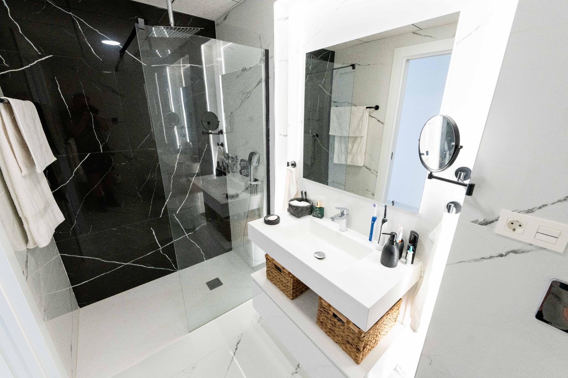 Resale - Apartment / Flat * - Gran Alacant *