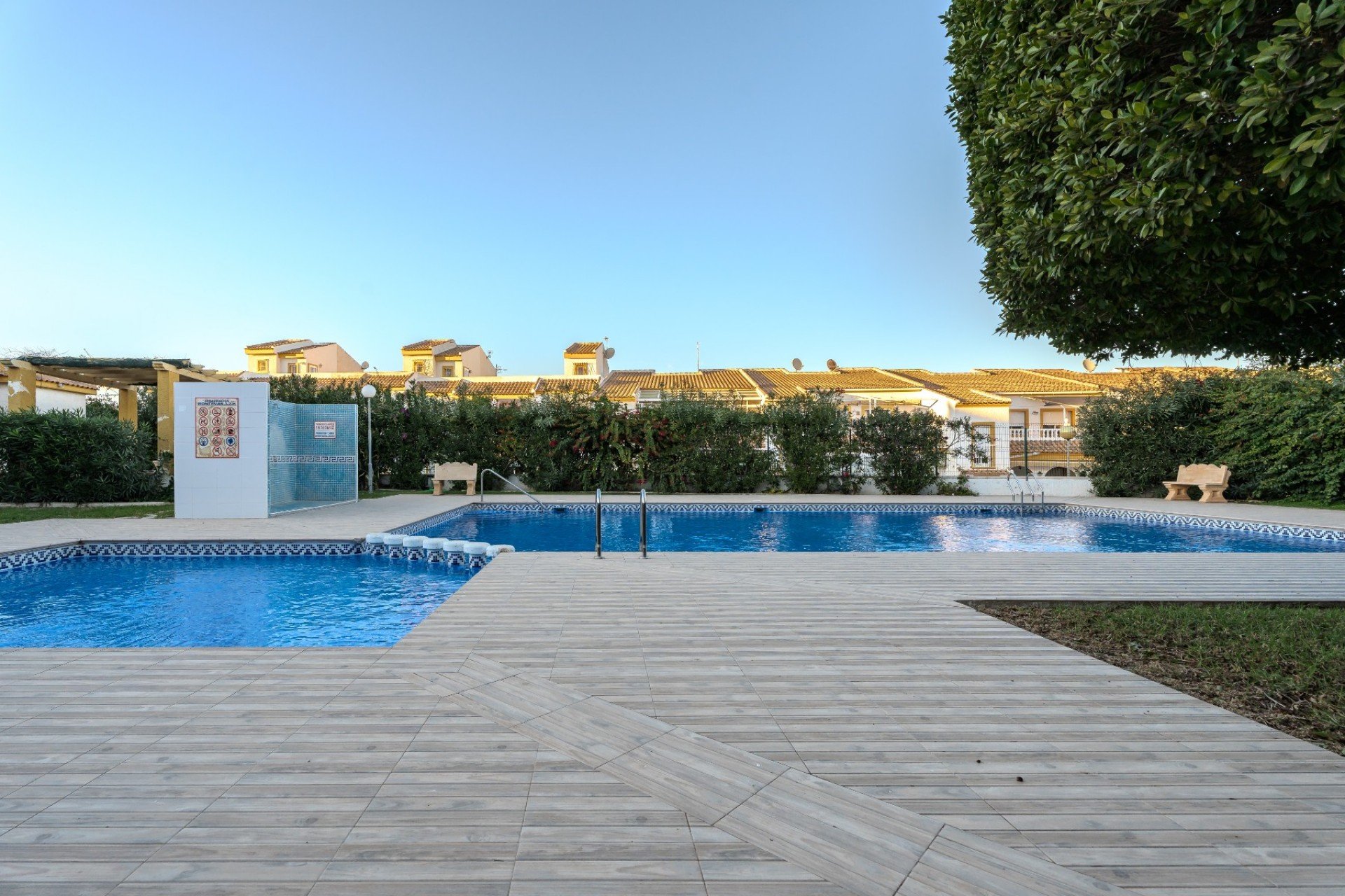 Resale - Apartment / Flat * - Gran Alacant *
