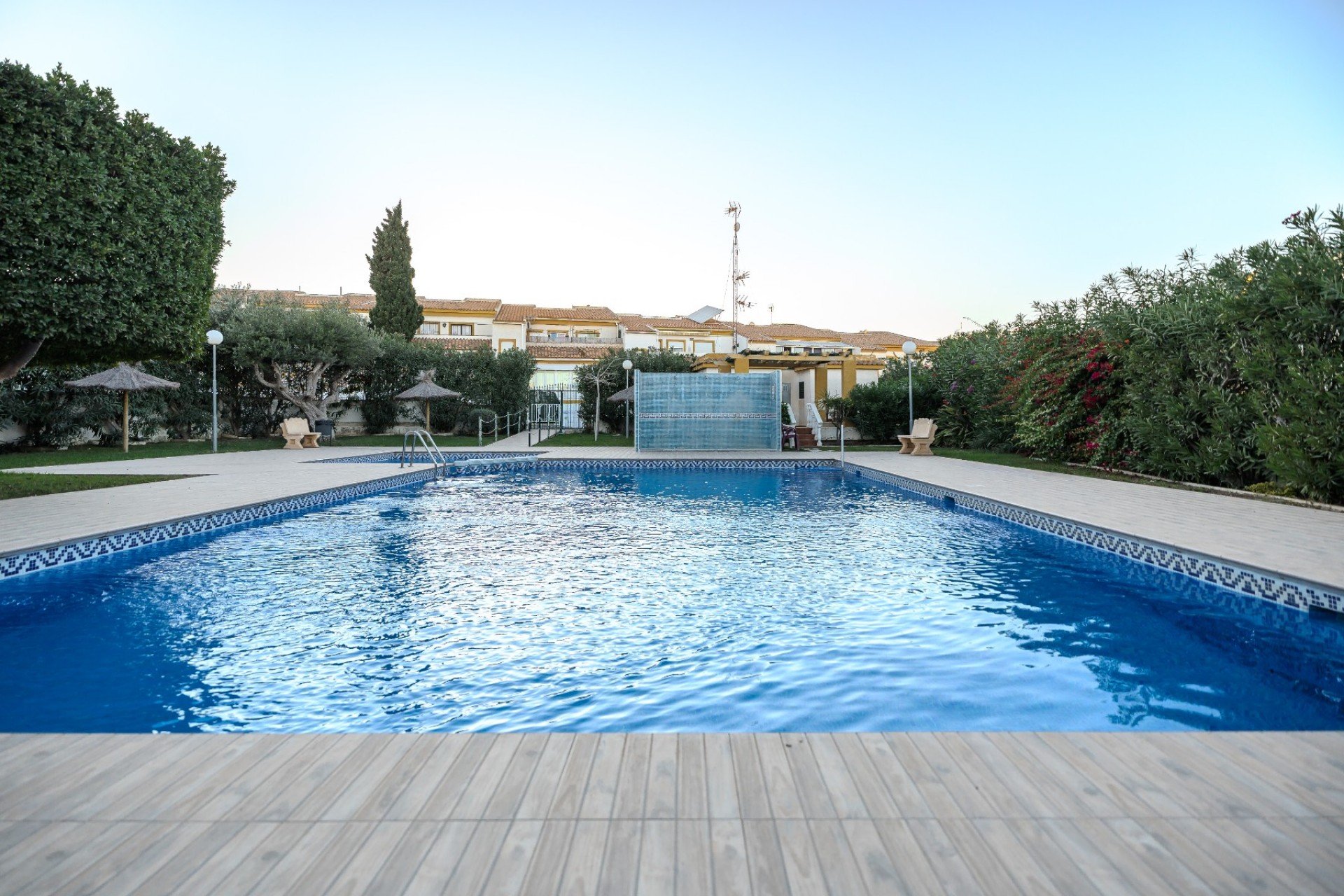 Resale - Apartment / Flat * - Gran Alacant *