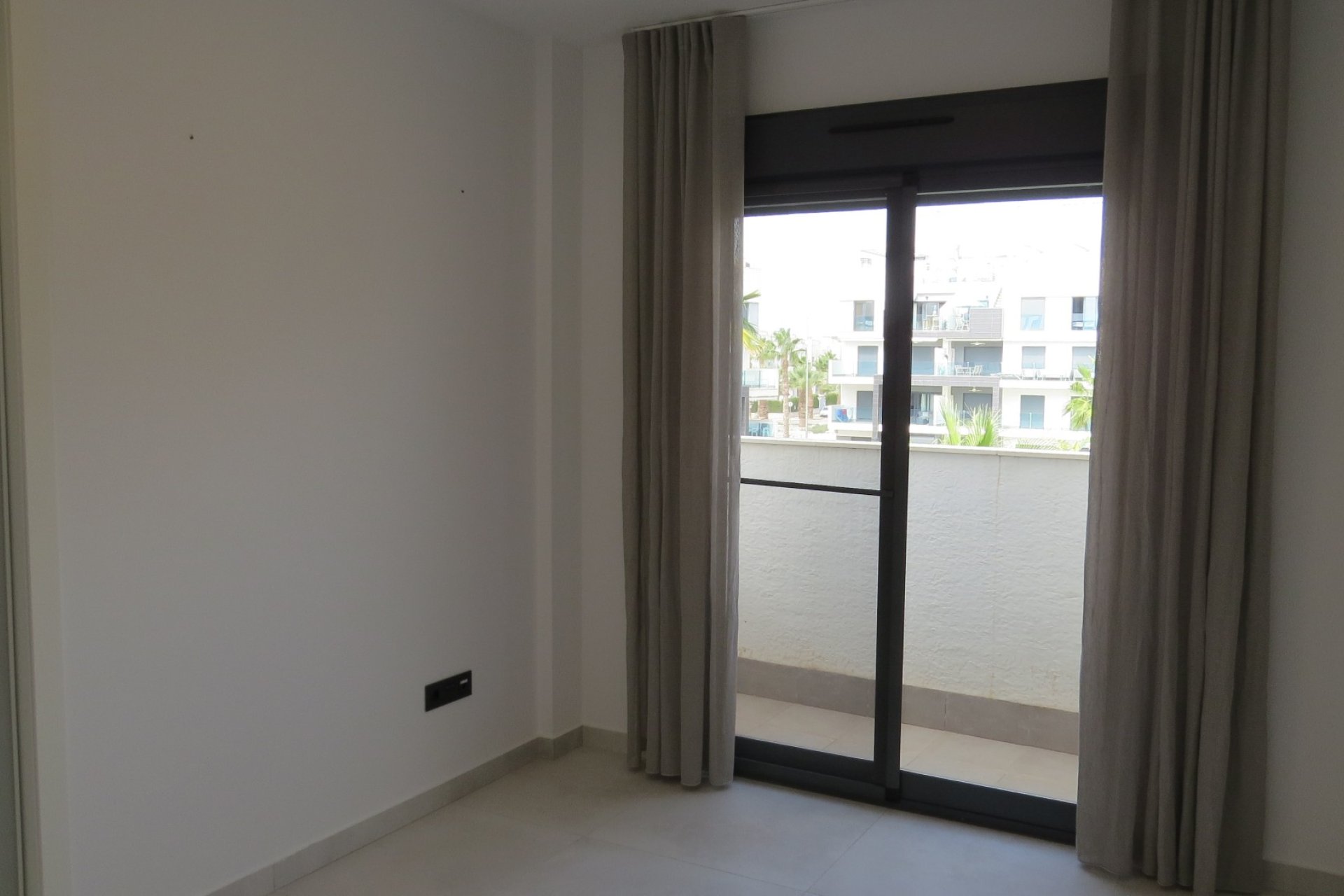 Resale - Apartment / flat - Guardamar del Segura - El Raso