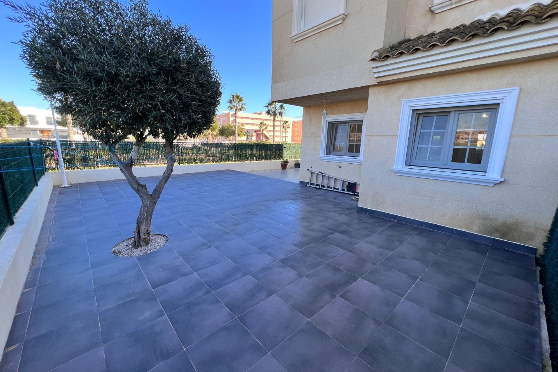 Resale - Apartment / Flat * - Guardamar del Segura * - El Raso *