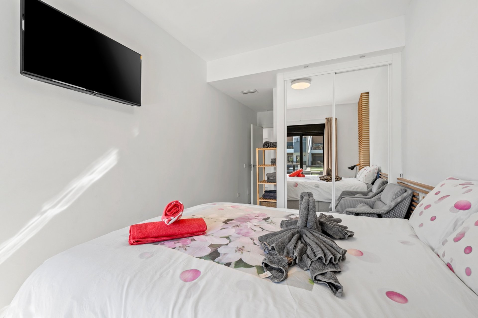 Resale - Apartment / Flat * - Guardamar del Segura * - El Raso*